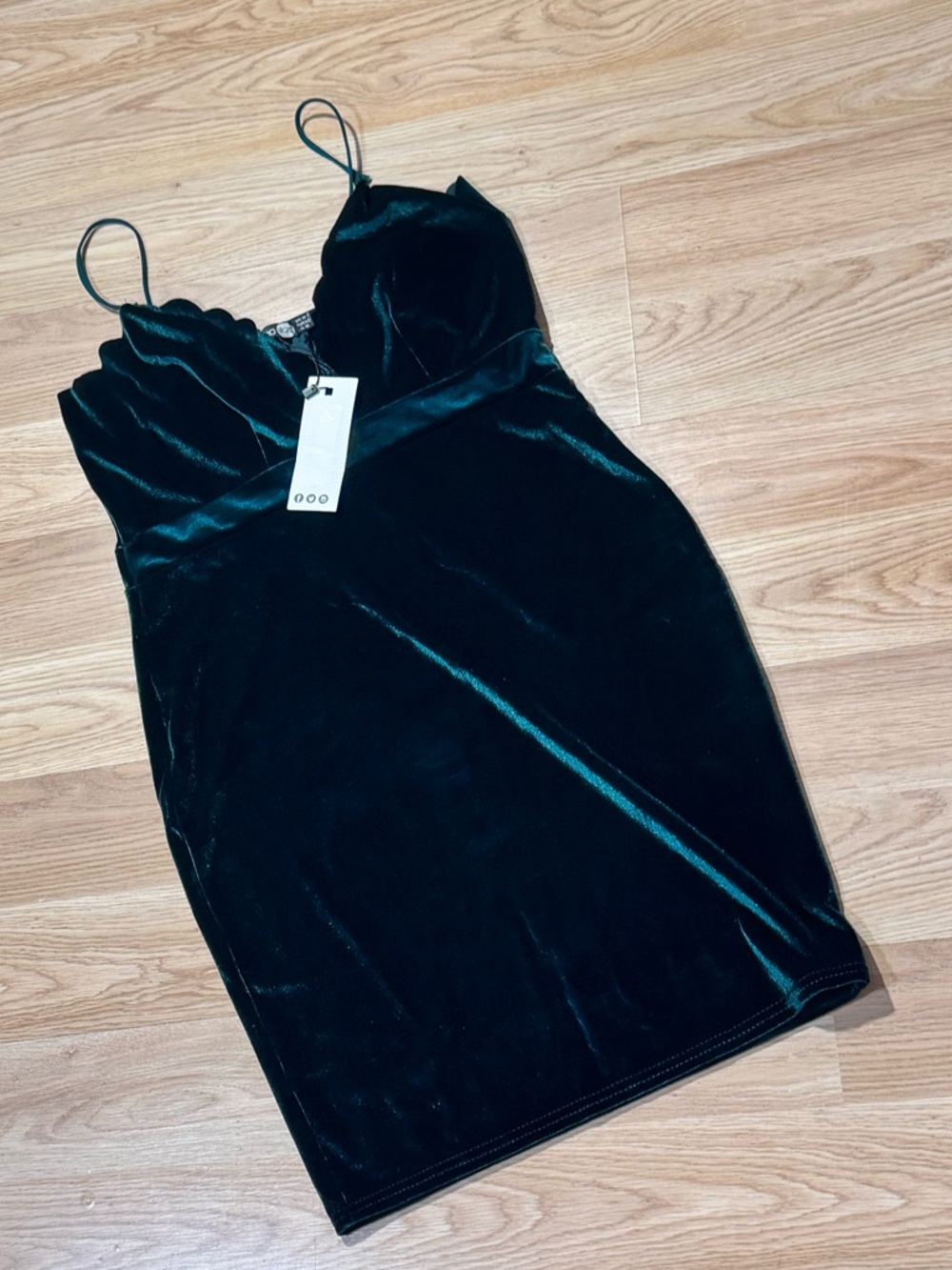 NWT Boohoo | Velvet Bodycon Mini Dress